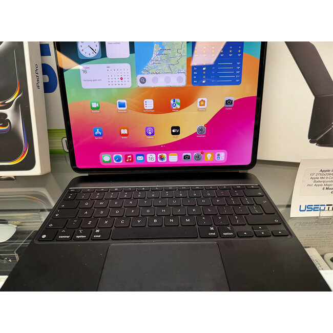Apple Apple iPad Pro 2024 (M4) - 256GB (11240) Incl. Apple Magic Keyboard voor iPad Pro 13" t.w.v.  €399,- (11241)