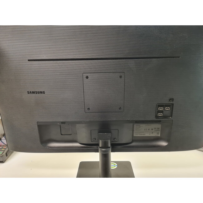 Samsung Smart Monitor M7 2022 (9449)