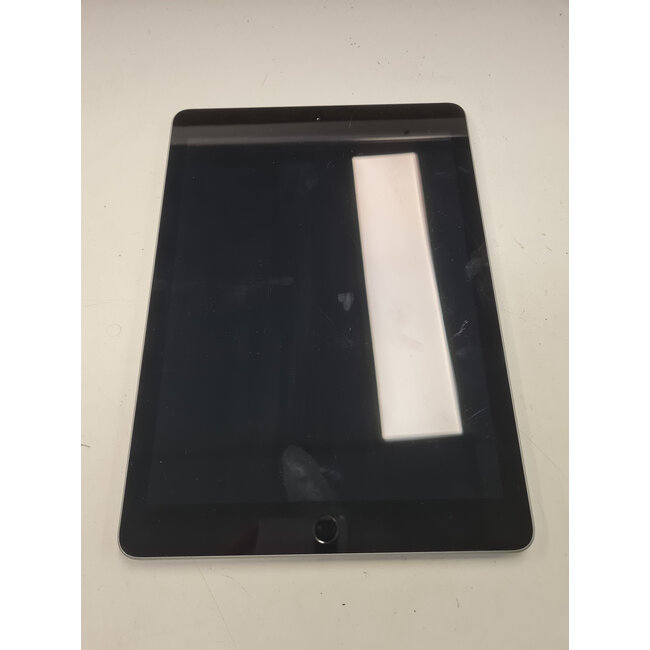 Apple Apple iPad 6th Gen (2018) -  32GB (11654)