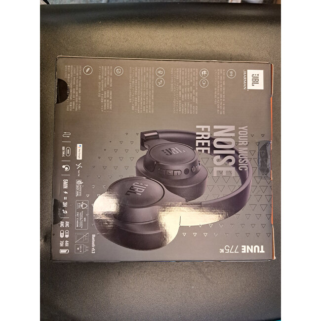 JBL Tune 770NC Zwart + BlueBuilt Quick Charge Oplader met Usb A Poort 18W Zwart 11258