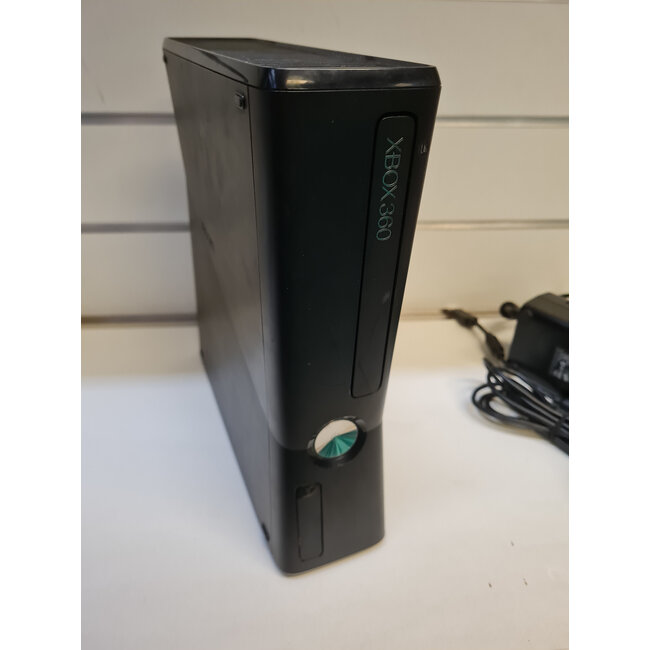 XBOX 360 Xbox 360 Slim - 250GB | 1 Controller 10928