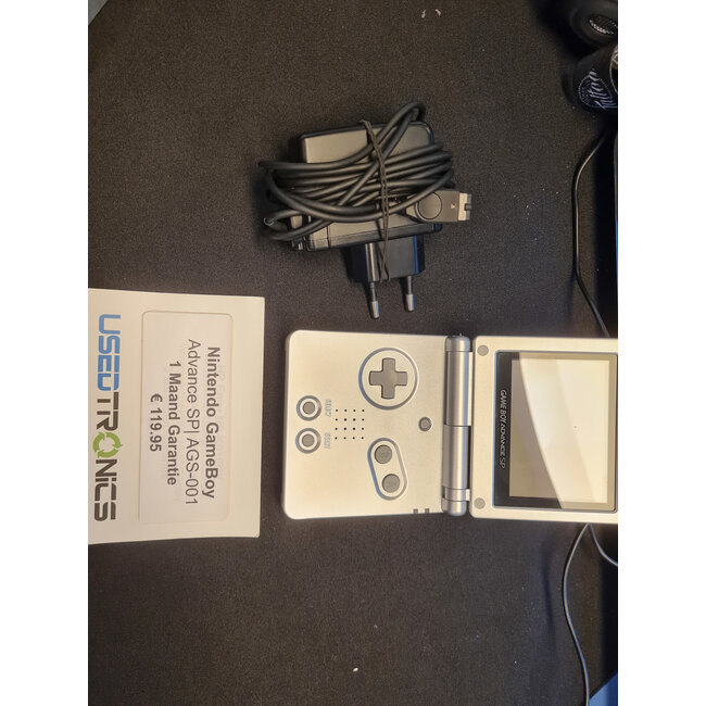 Nintendo GameBoy Advance SP  11334  | AGS-001