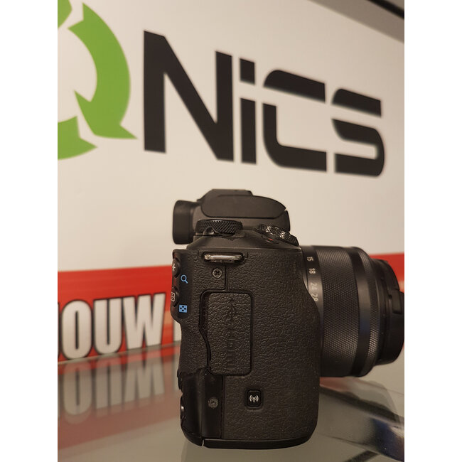 Canon Canon EOS M50 Mark II + EF-M 15-45mm  11737 Inc Extra lader