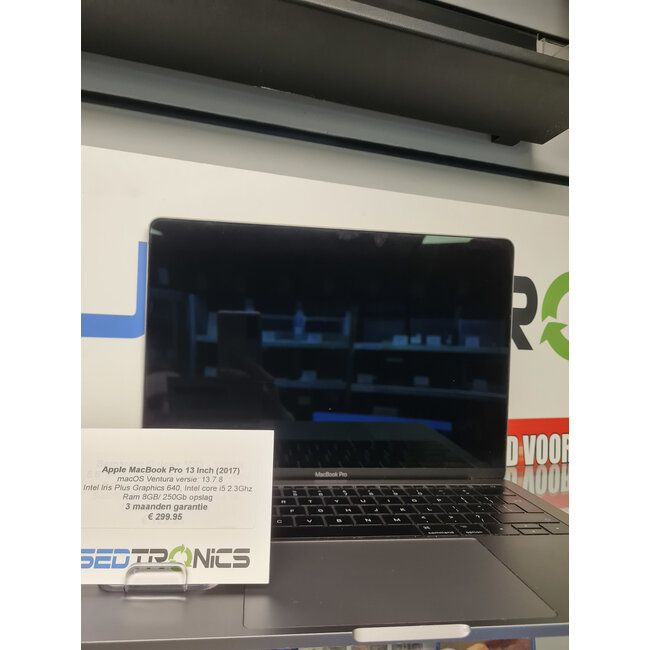 Apple Apple Macbook Pro 2016 - TouchBar (10679) Intel Core i5 | 8GB/RAM | 256GB/SSD | Cycli: 337