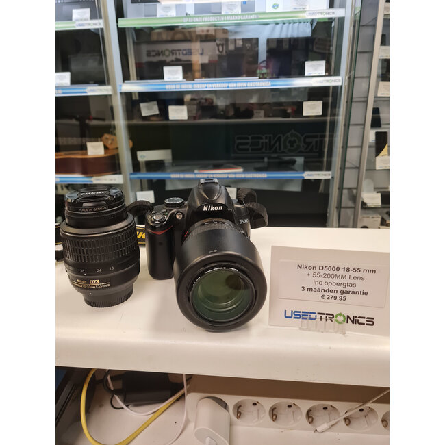 Nikon Nikon D5000 18-55 MM+55-200 MM11915