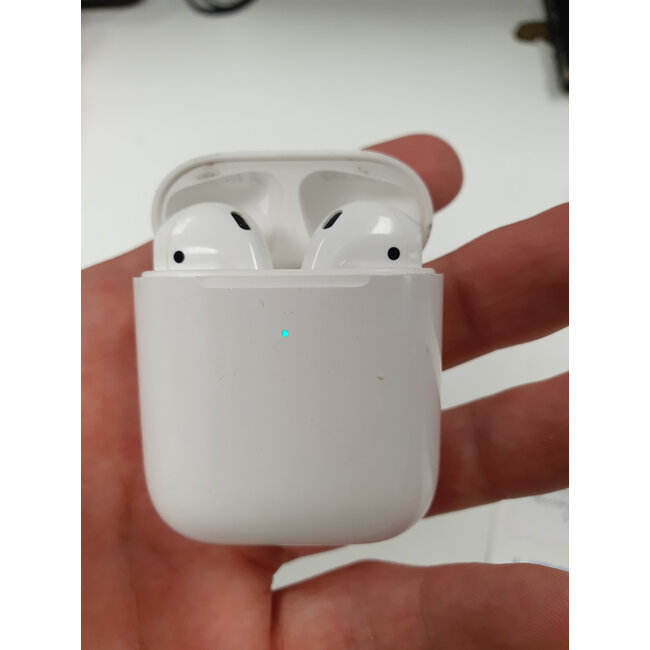 Apple Apple AirPods 2nd Gen (12178)