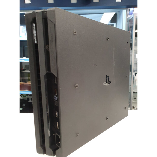 Sony Sony Playstation 4 Pro - 1TB (12202)