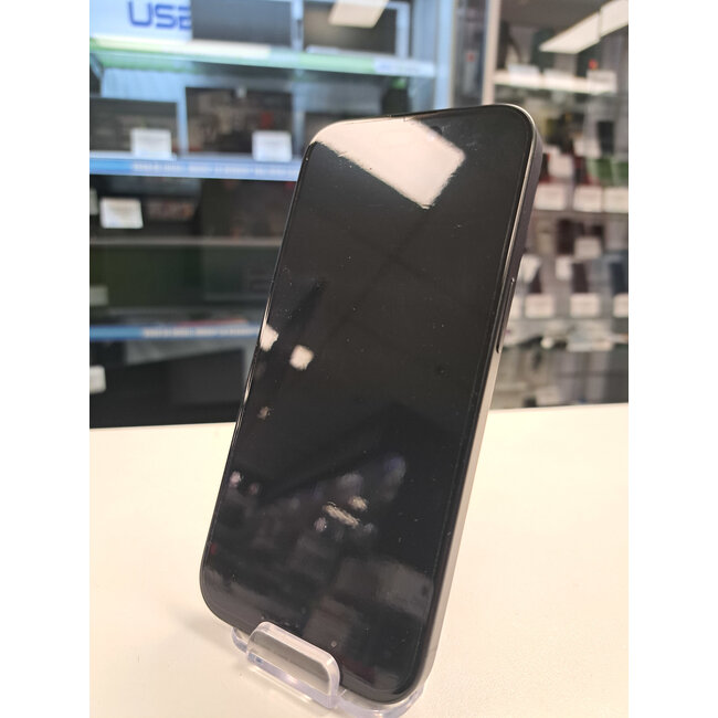 Apple Apple iPhone 15 Zwart - 128GB (12180) Batterijconditie 89% , Aantal Cycli: 434 | LET OP Scherm Inbranding