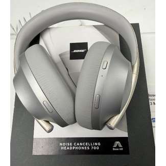 Bose Bose 700 Noise Cancelling Over-Ear (10582)