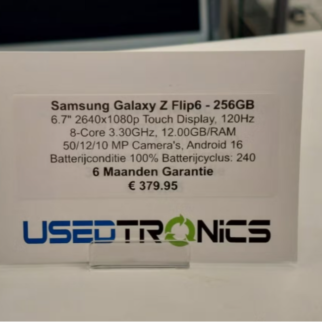Samsung Samsung Galaxy Z Flip6 - 256GB (13580) Batterijconditie 100%, Aantal Cyclus: 240