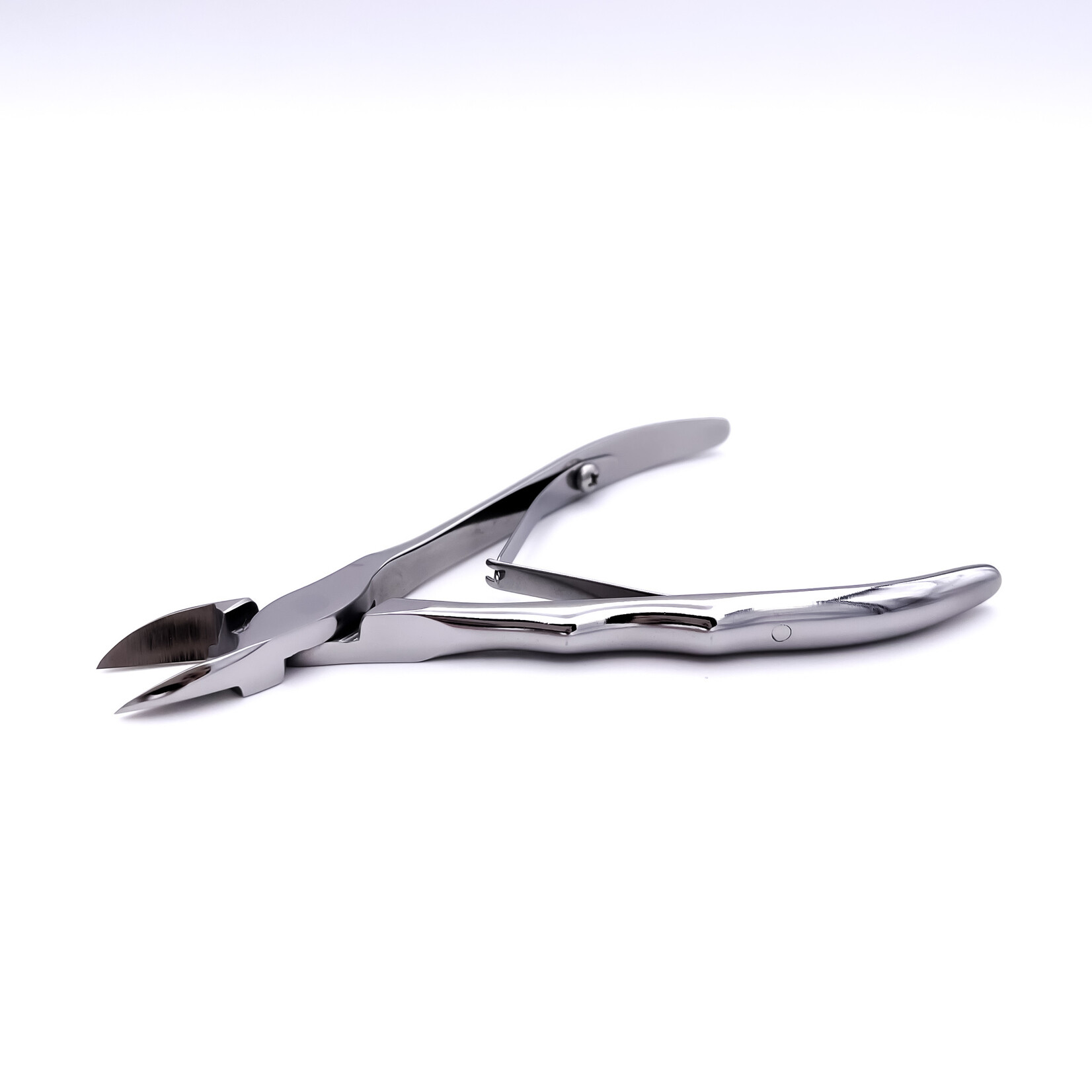 STALENA Pince à ongles droite, medium avec poignée ergonomique K-17
