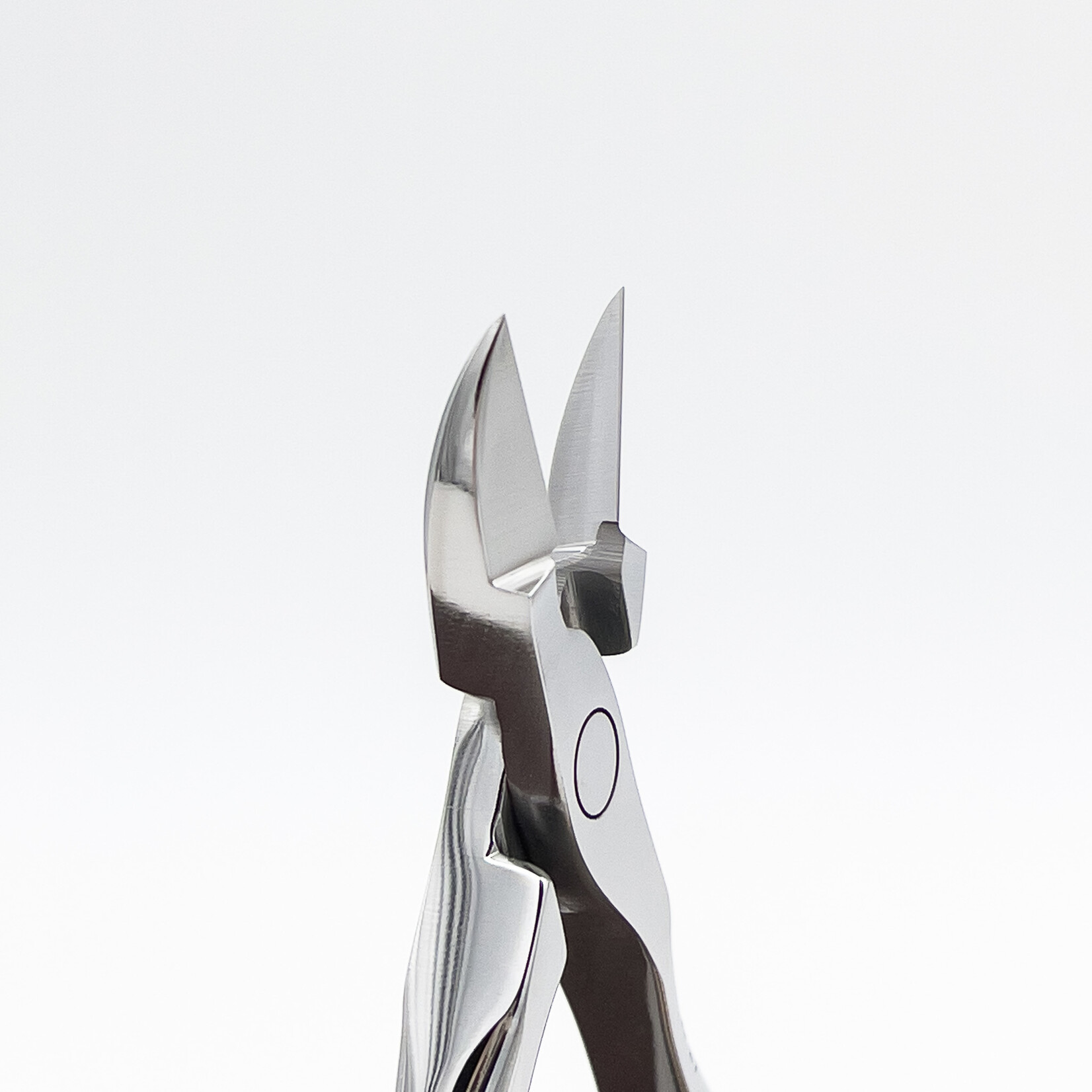 STALENA Pince à ongles droite, medium avec poignée ergonomique K-17