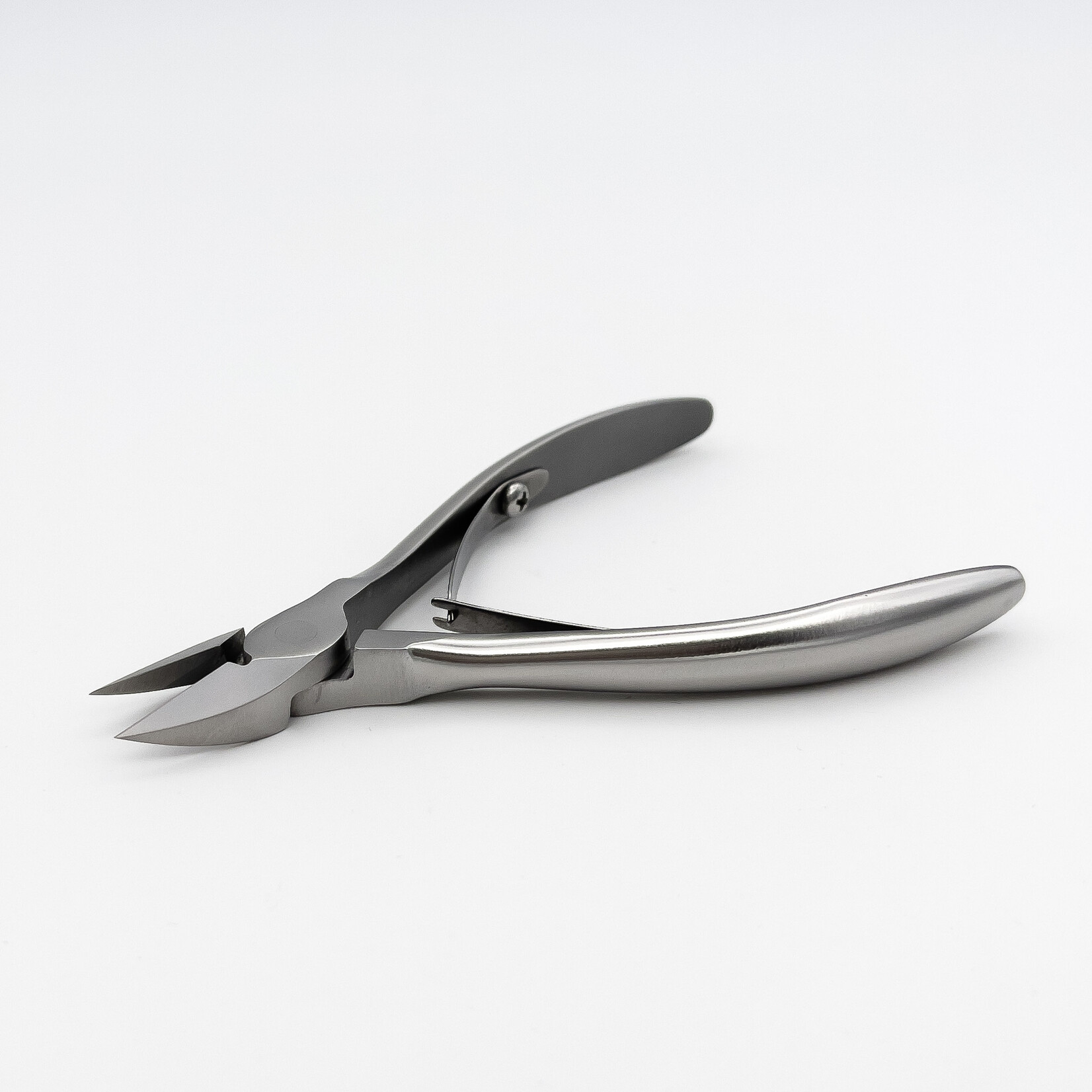 STALENA Nageltang groot - schuine bek - kleine handgreep KM-03