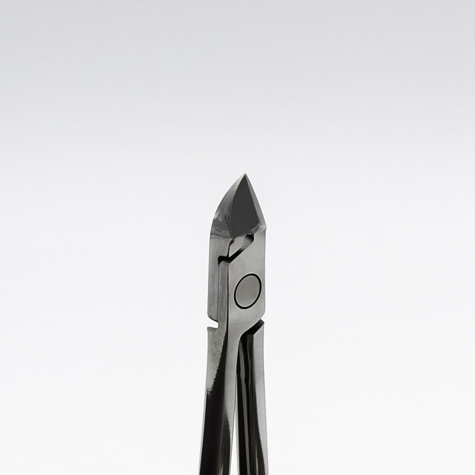 D-21 Pince à cuticule (7mm)