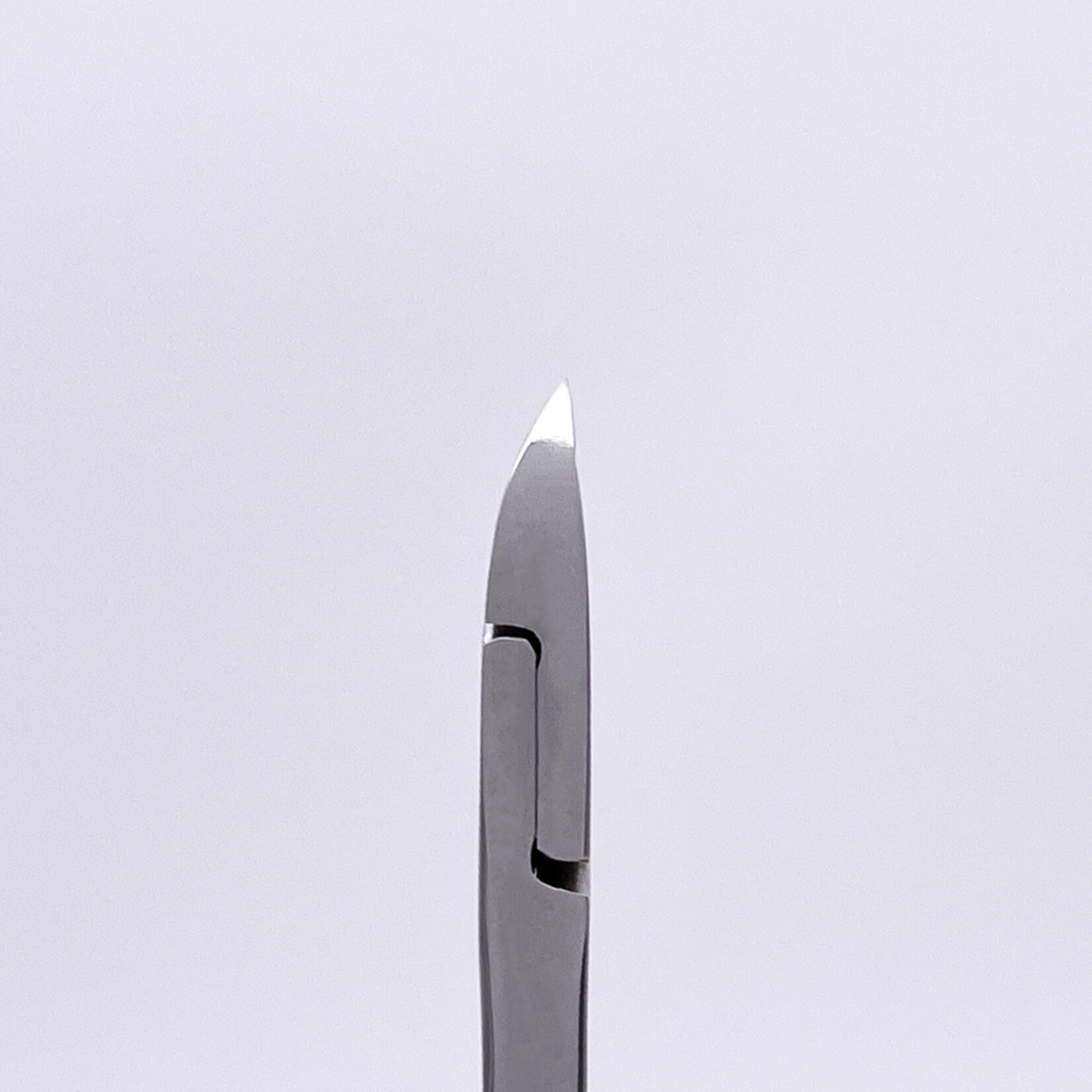 D-22 Pince pour ongles et peaux (7mm)