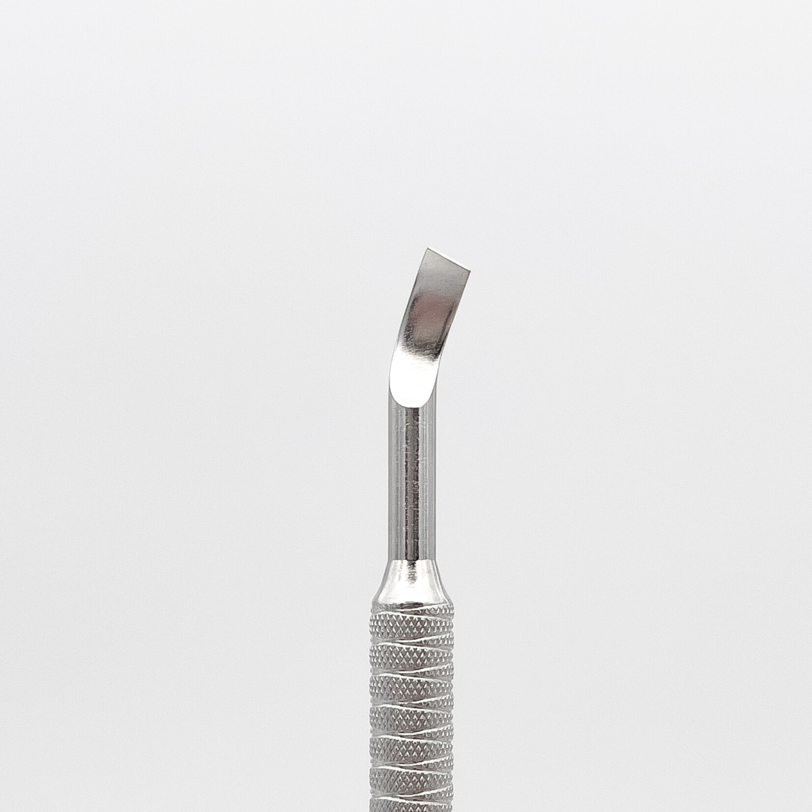 STALENA F-02 Pousse-cuticules / Grattoir Gauche