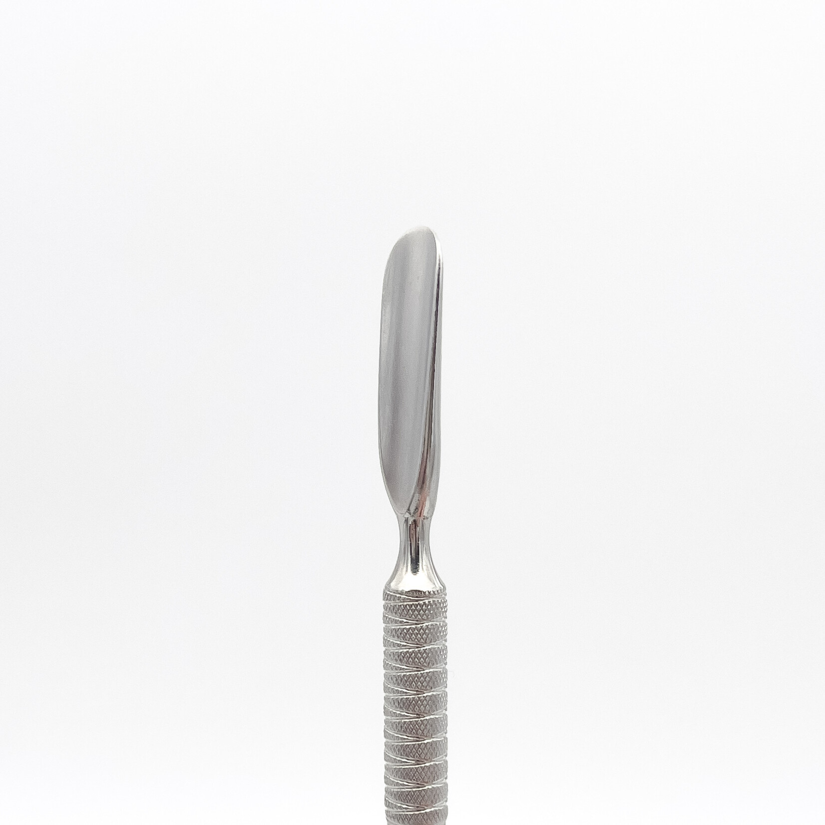 STALENA F-02 Pousse-cuticules / Grattoir Gauche