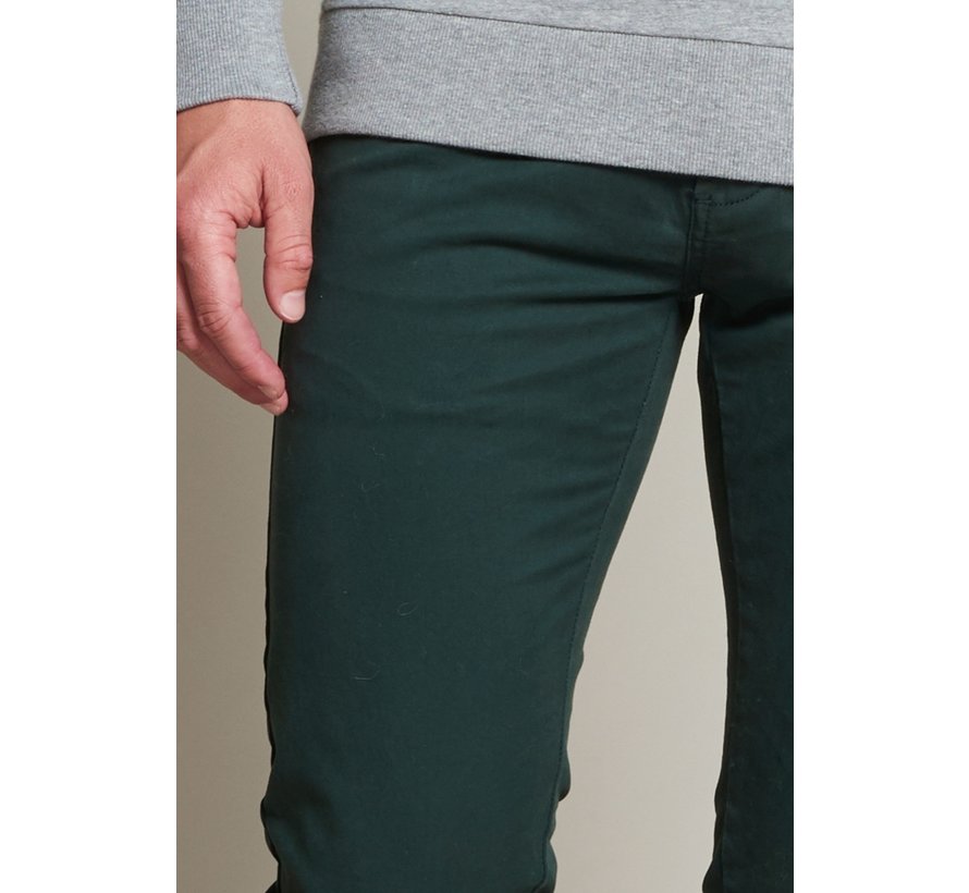 Chino Donker Groen (501146 AW20 - 513)