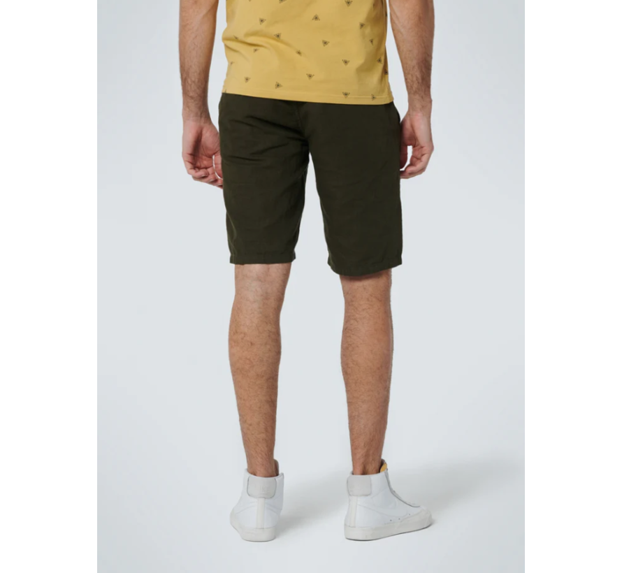 Short With Linen Garment Dyed Basil (158190307SN - 195)