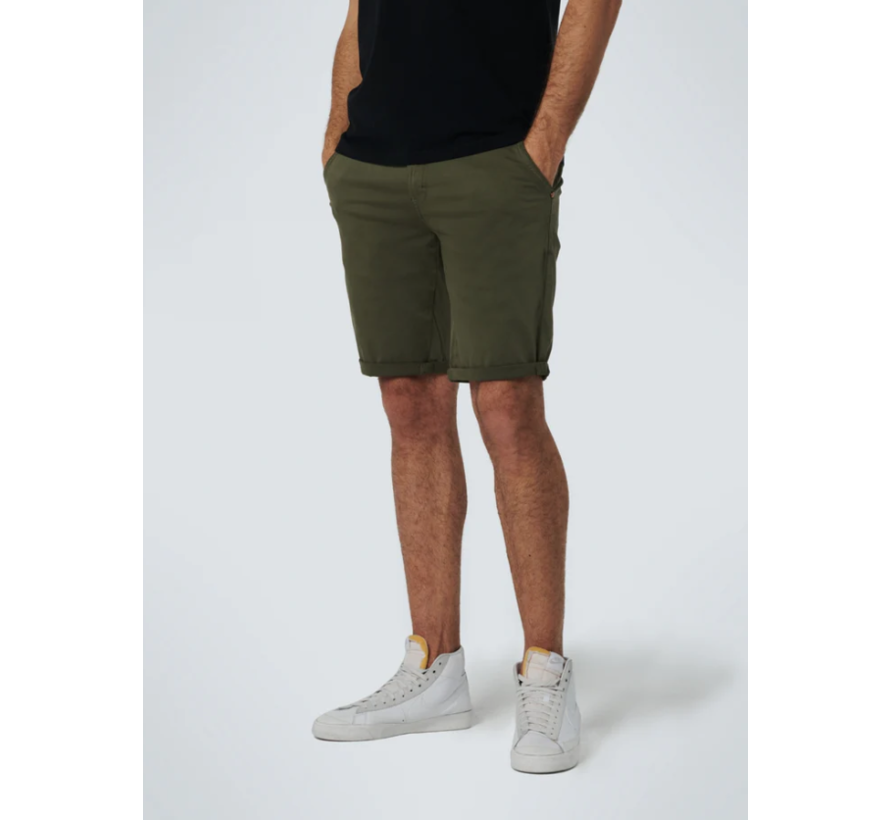 Short Chino Garment Dyed Twill Stretch With Belt Basil (158190306 - 195)