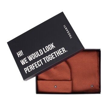 Tresanti Delano I Scarf & Beanie Giftbox Burgundy (TRCOIE011 - 602)