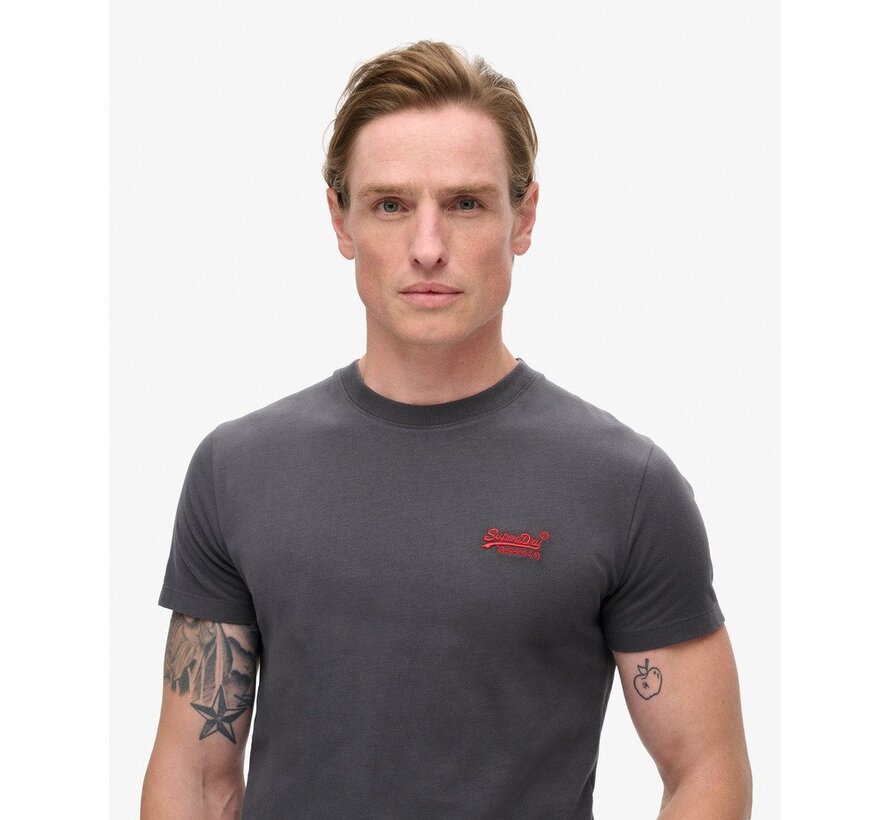 ESSENTIAL LOGO EMB TEE Graphite Black/Fluro Red (M1011245A - B8R)