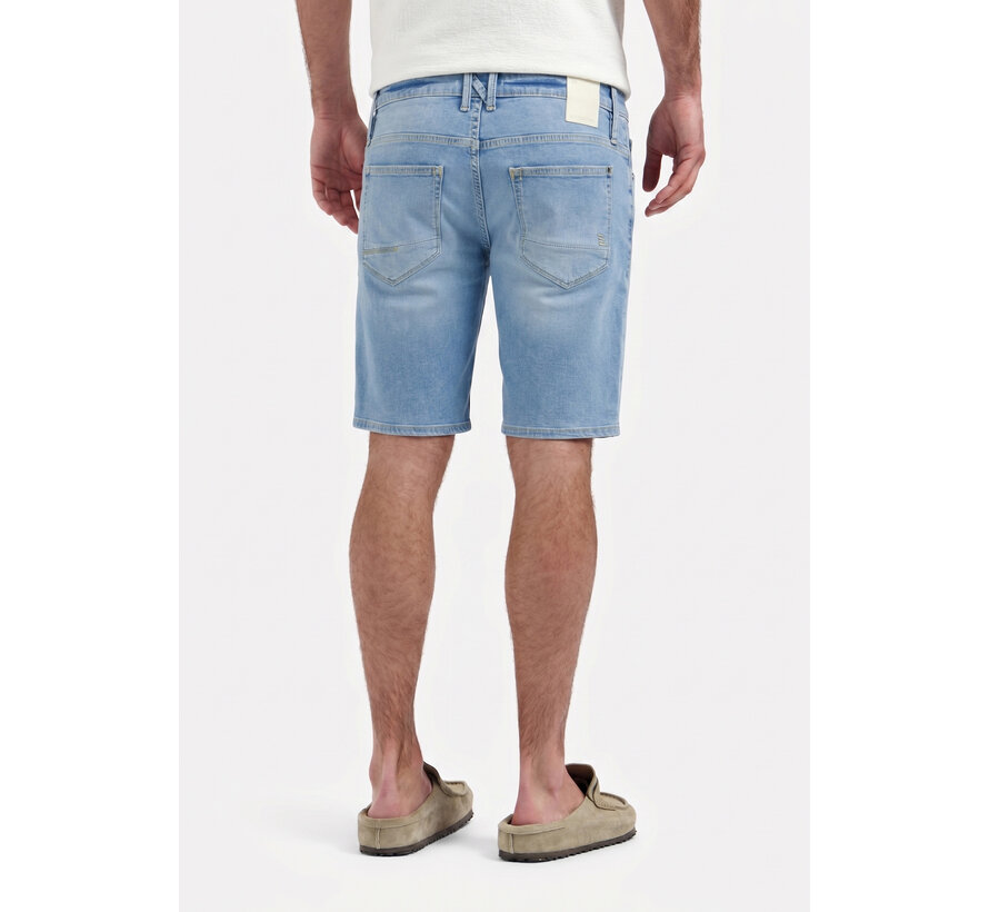 Jeans Short Regular Bleach Denim (318190313 - 229)