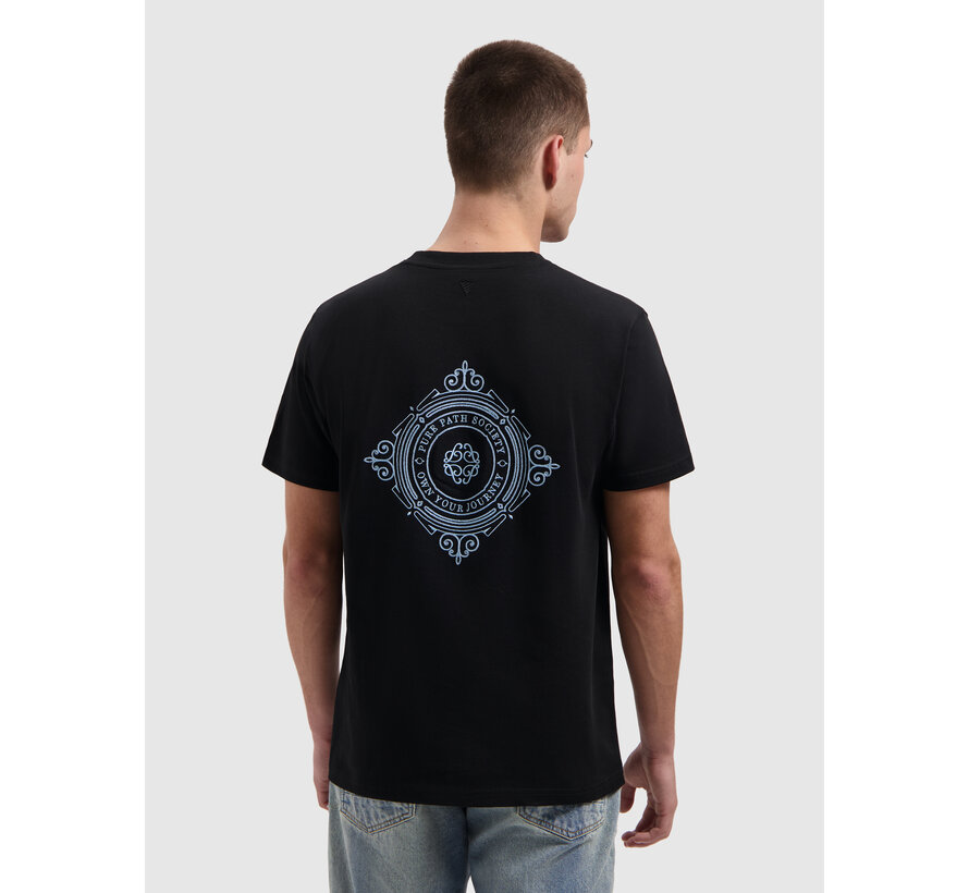 Pure Path T-shirt Family Crest Black (26010104 - 02)