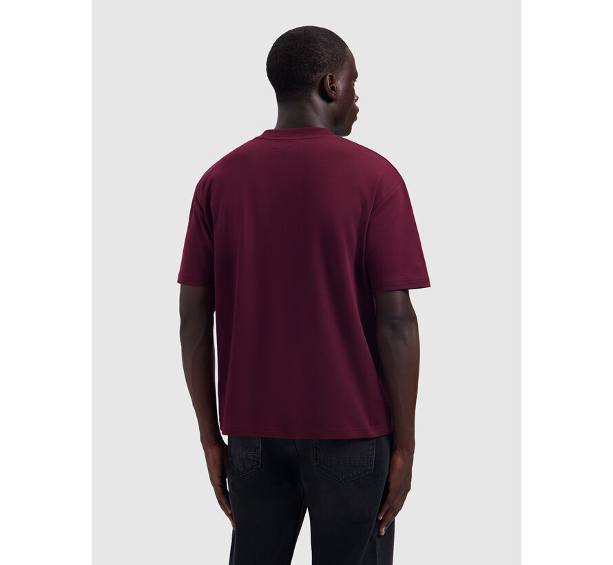 Pure Path T-shirt Essential Initials Wine (26030112 - 107)