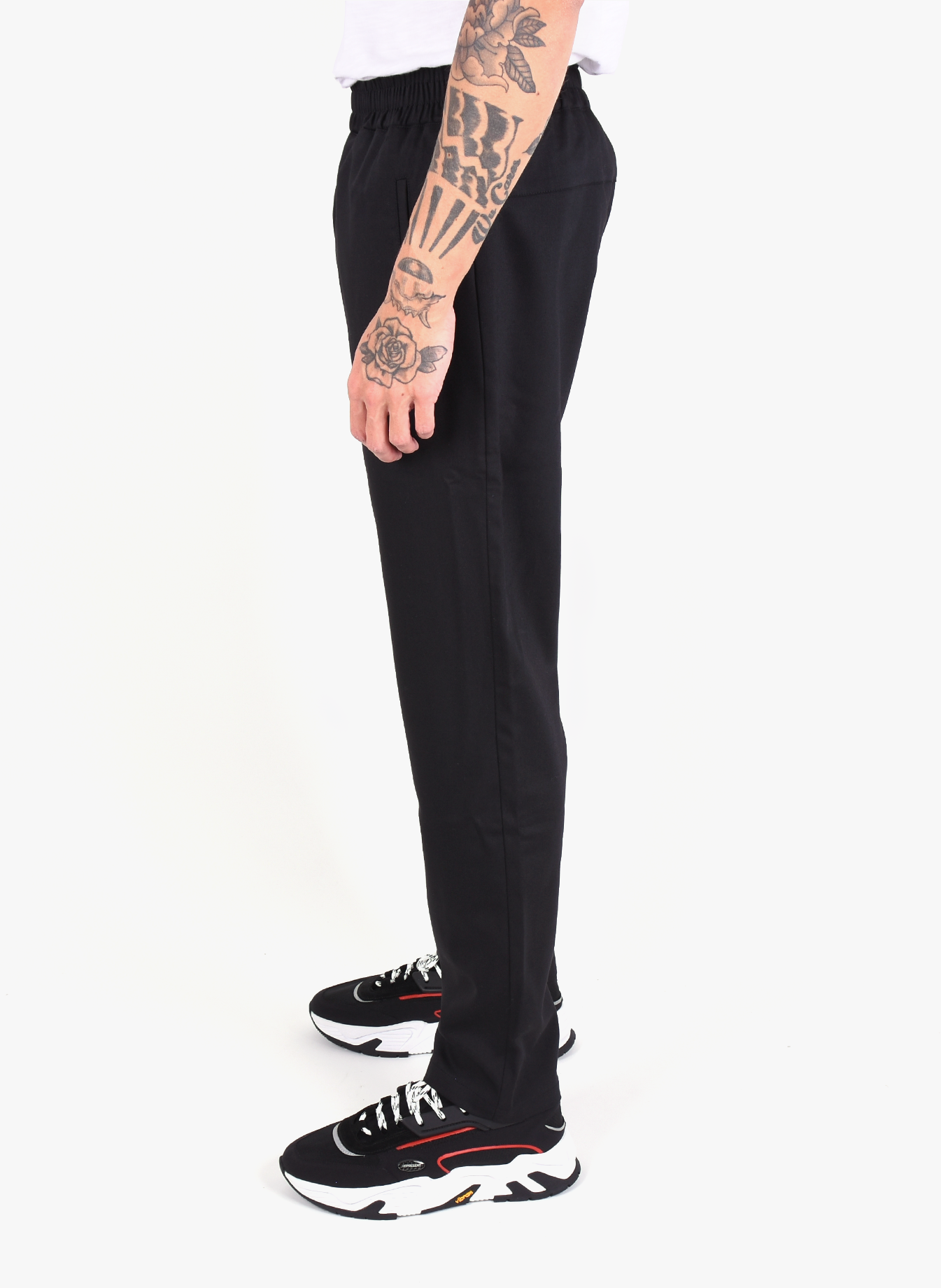 represent relaxed denim