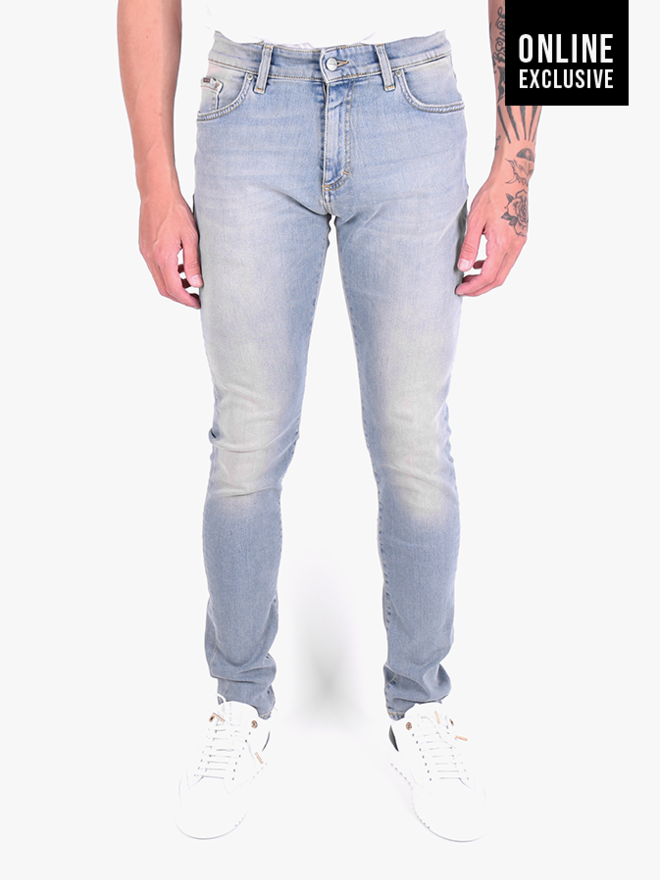 represent essential denim pale