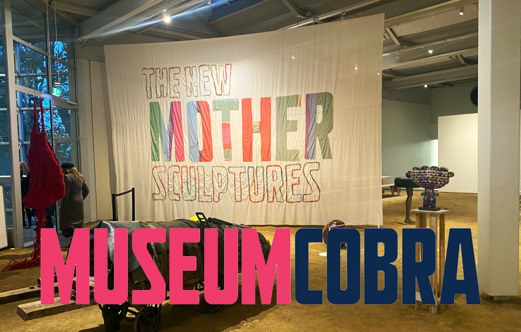 Expositie Museum Cobra met Unieke Stamplemen Vloer