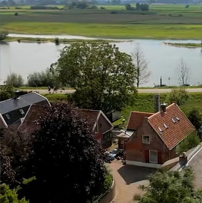 VAN ONS – projectthumb