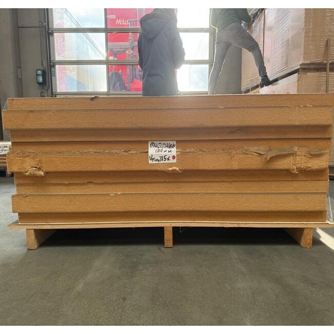 Uitverkoop: Multitherm T+G, 180mm, 130x60cm, 5 platen, 3,9m2, beschadigd