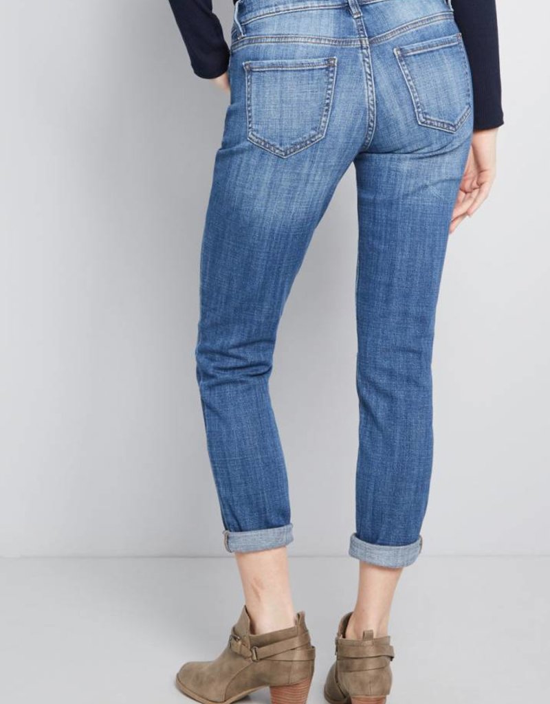 Light Wash Ankle Jeans