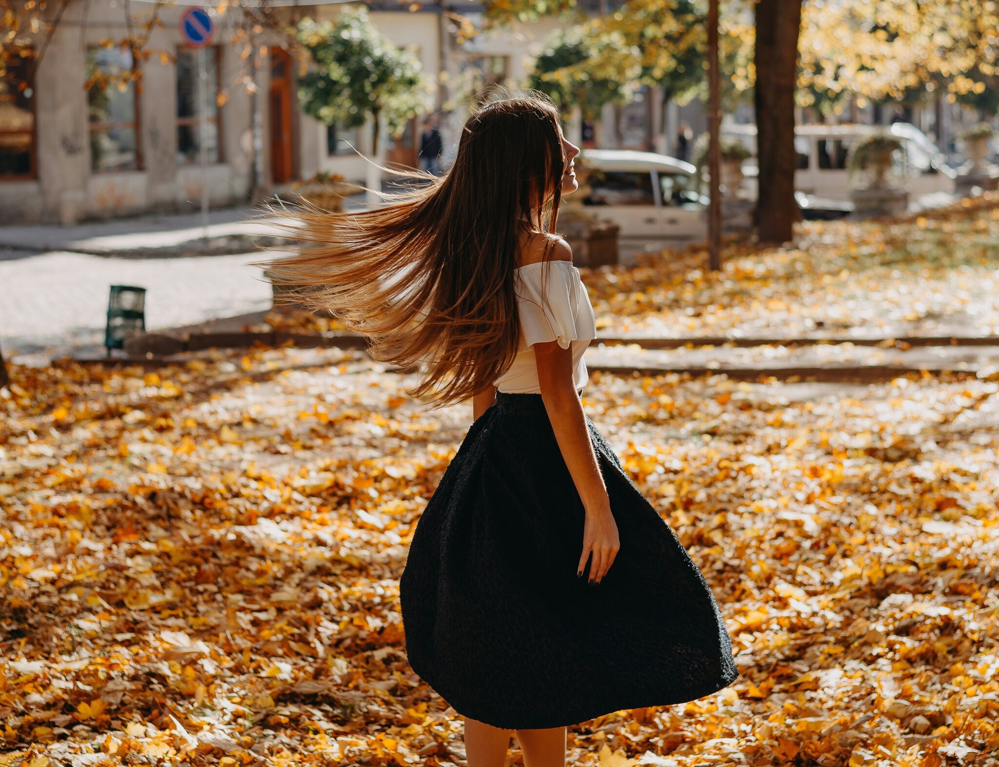 Haaruitval in de herfst: oorzaken, tips & de oplossing