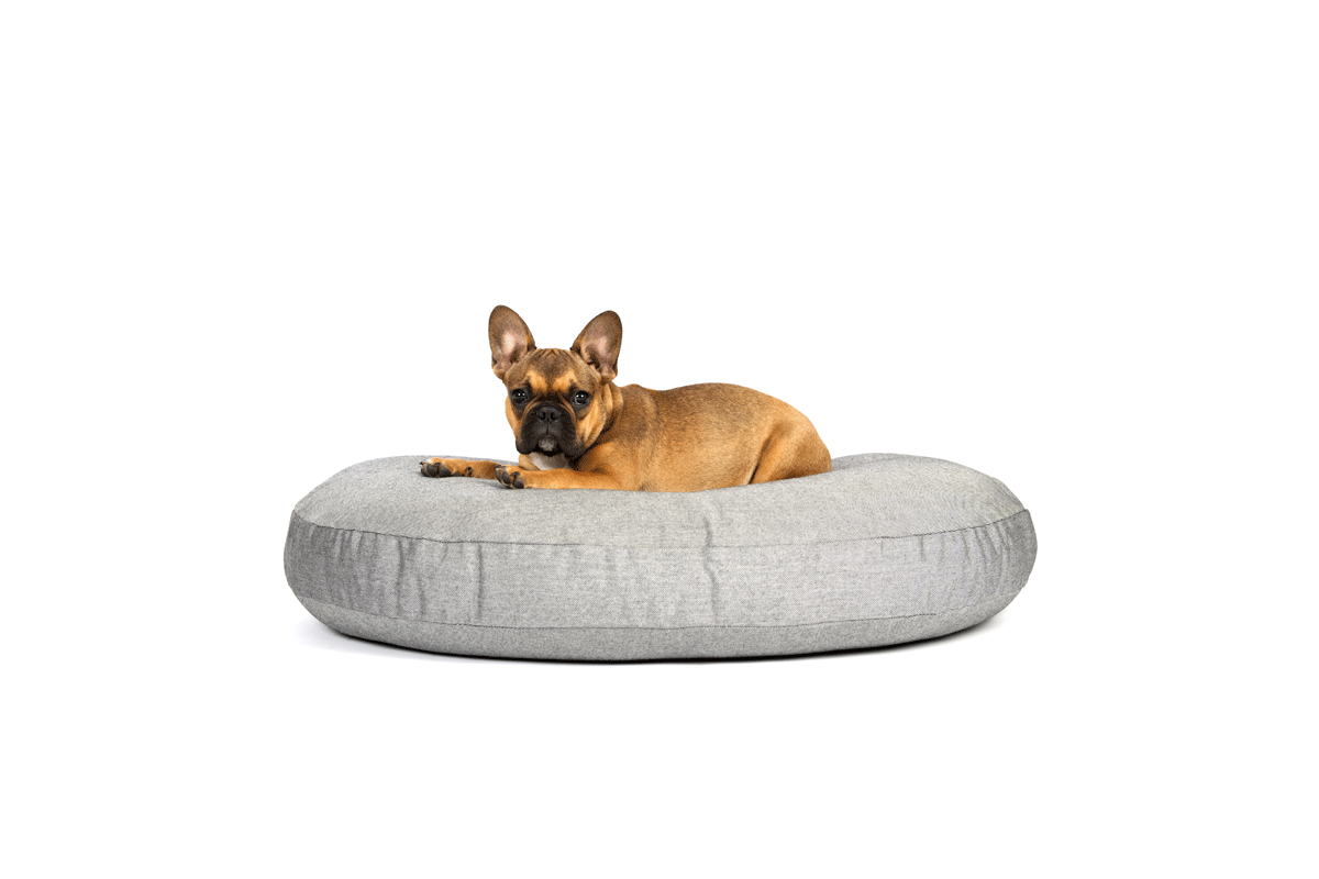 Laboni Design Outdoor Hundekissen Luna Schwarze Seide