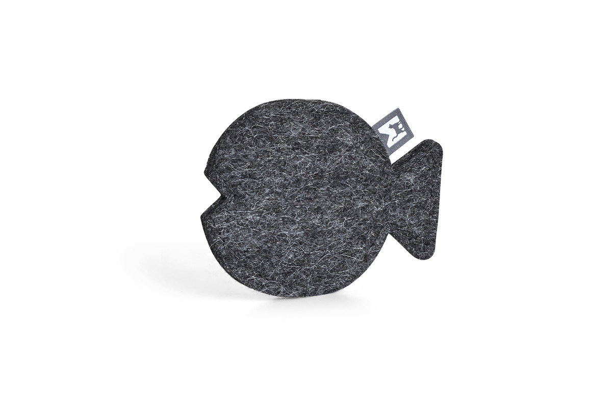 Gatto Bosco, Toy Fish, Black