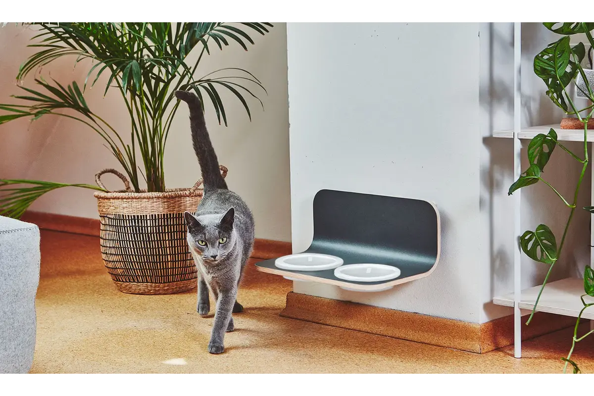Gatto Arco, Cat Feeder with Porcelain Bowls, HPL Grey