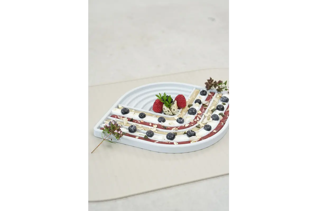 Cane Merenda, Licking Mat, Light Sky