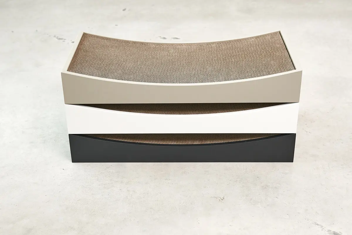 Gatto Gratta, Krabplank, Greige