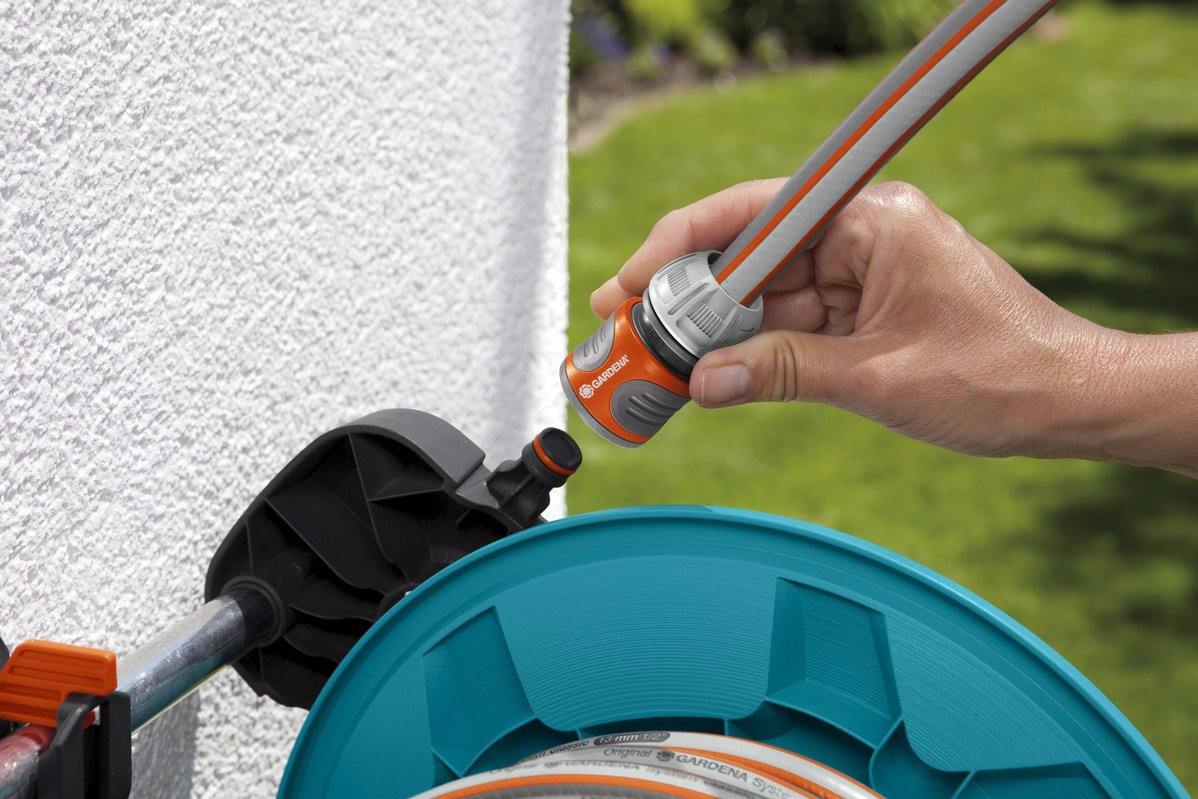 Gardena Classic Wall Hose Holder 50 Complete