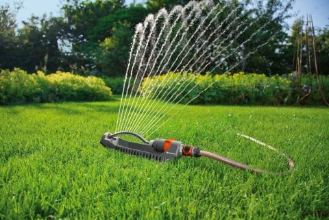 Gardena Oszillierender Sprinkler Polo 220 Luxe