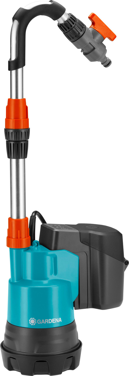 Gardena Batterie Regenfass und Tauchpumpe Li18