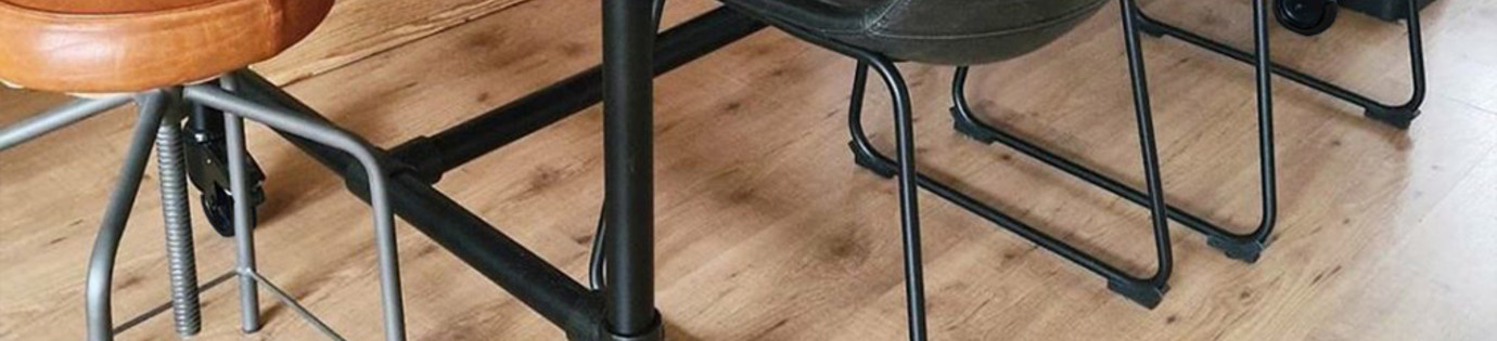 Zwenkwiel met boutgat bevestigen