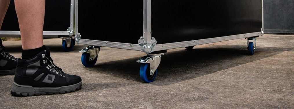 Flightcase RVS wielen