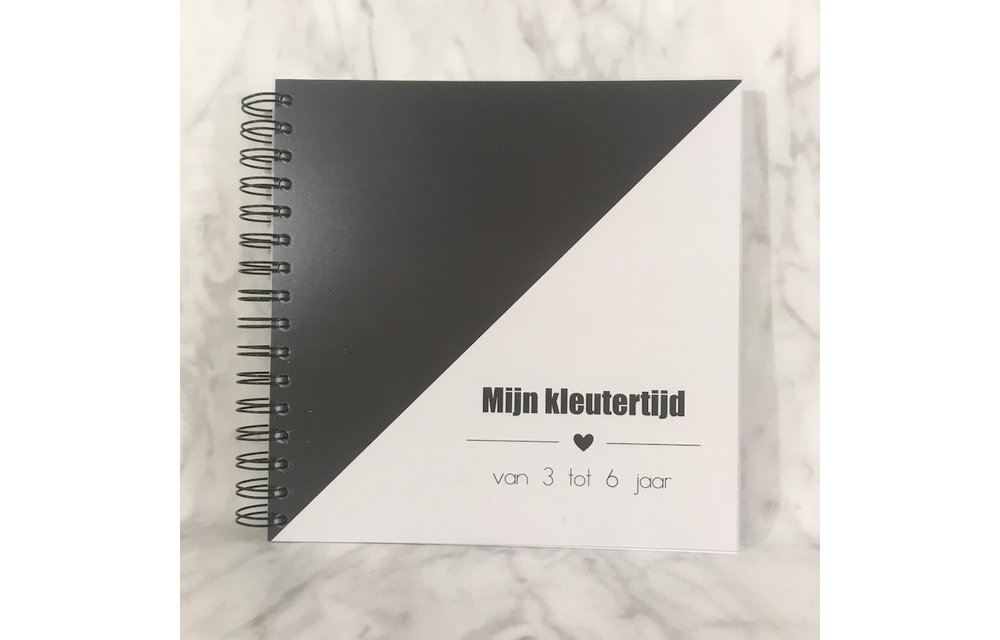 Invulboek Mijn Kleutertijd ZWART - Studijoke