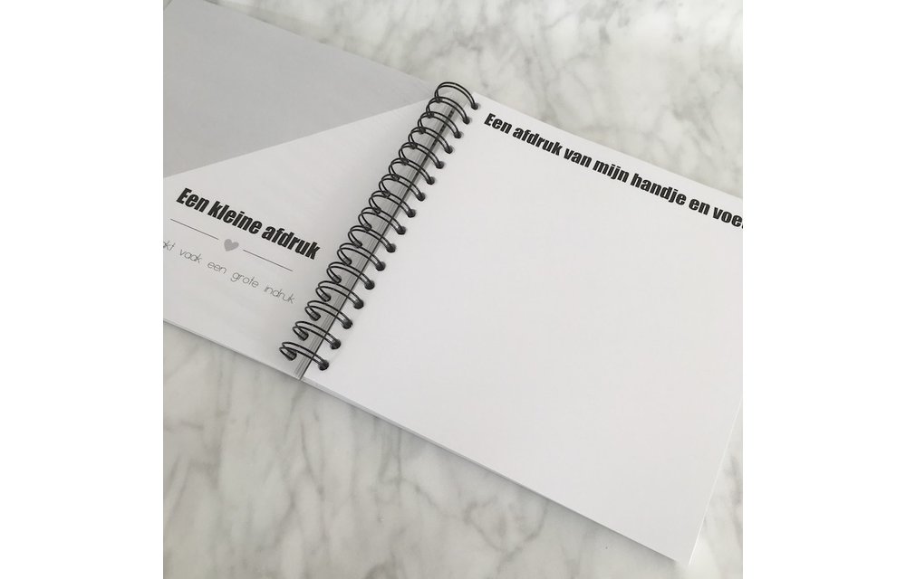 Invulboek Mijn Kleutertijd ZWART - Studijoke