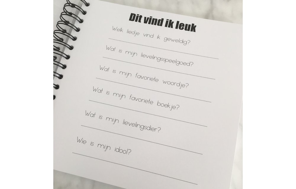 Invulboek Mijn Kleutertijd ZWART - Studijoke