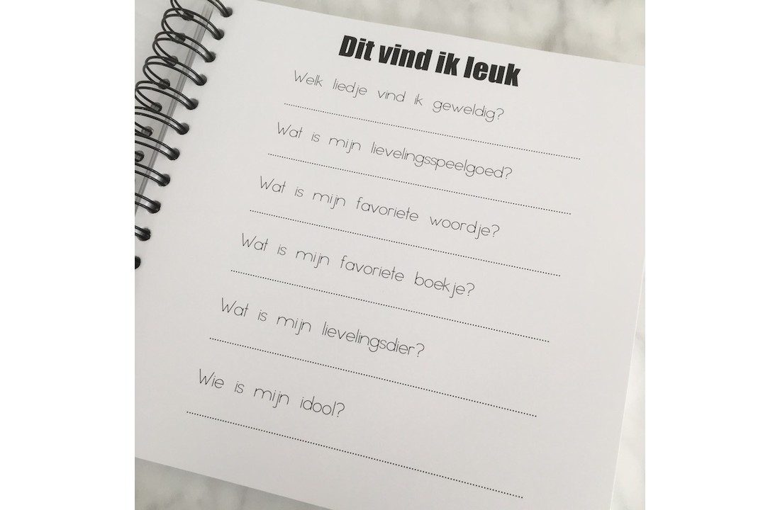 Invulboek Mijn Kleutertijd ZWART - Studijoke